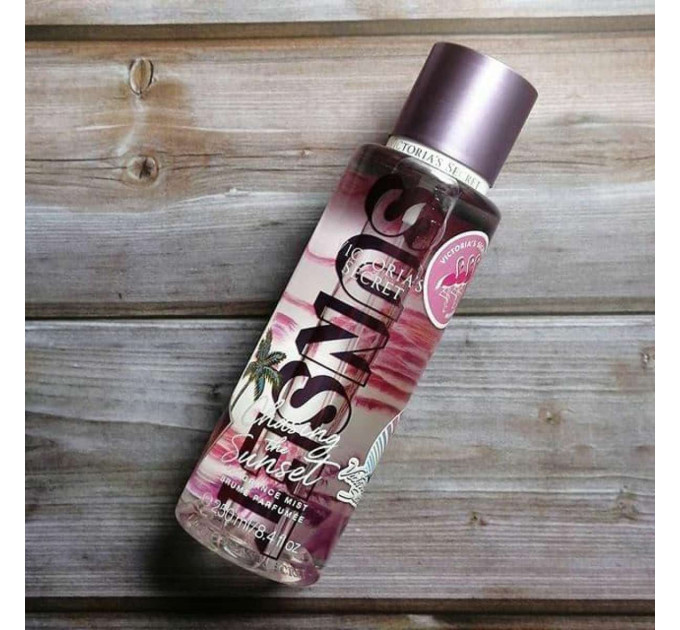 Victoria's Secret Chasing The Sunset Fragrance Body Mist, 250 ml Парфюмированный спрей для тела 